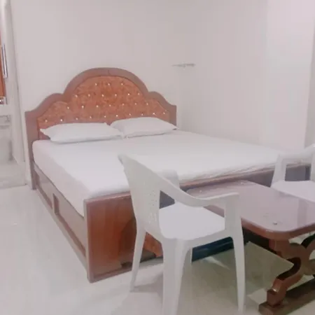 Ethiraj Stay Inn Guest House Mahabalipuram Exterior photo